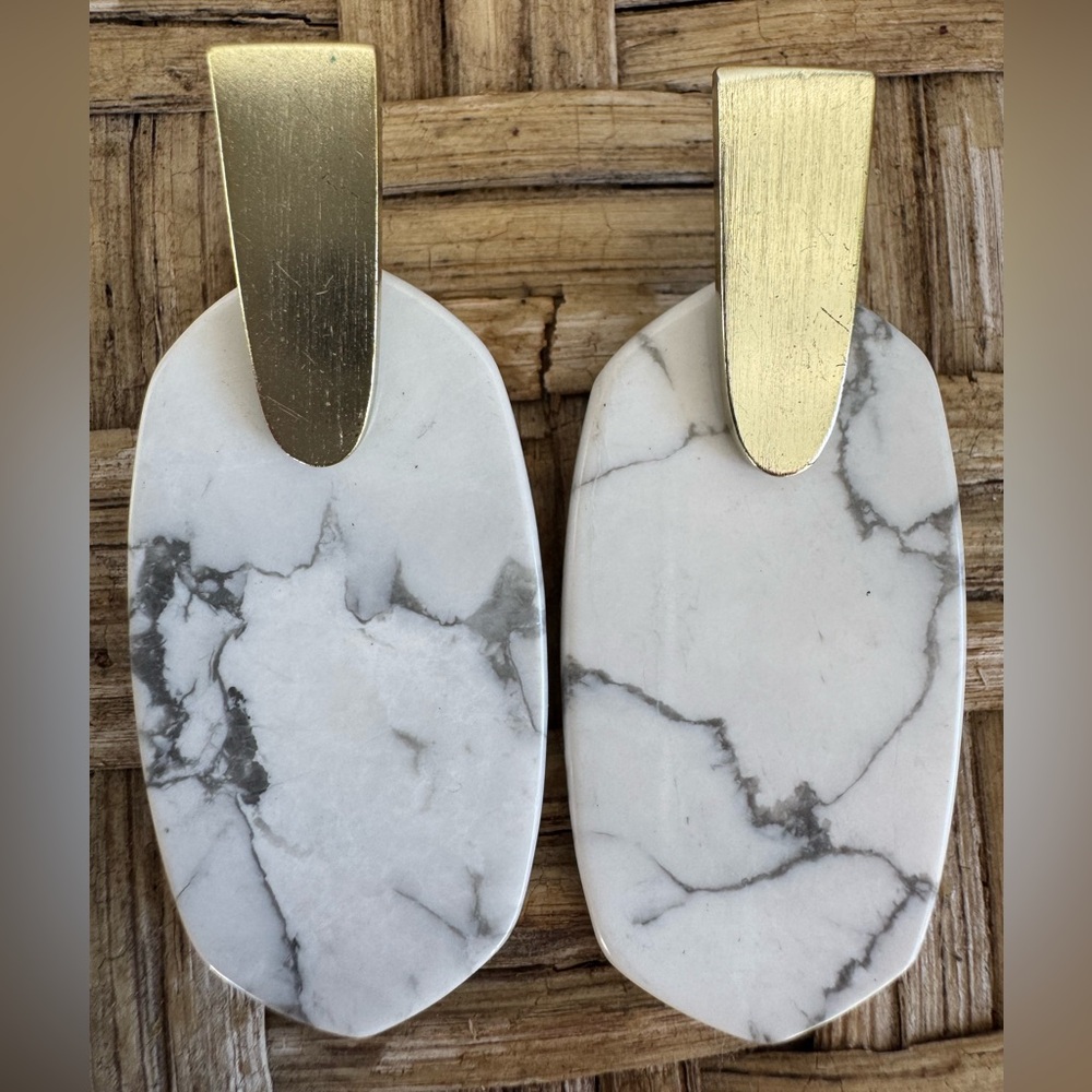 Kendra Scott Argon Drop Earrings in Gold with White & Grey Howlite